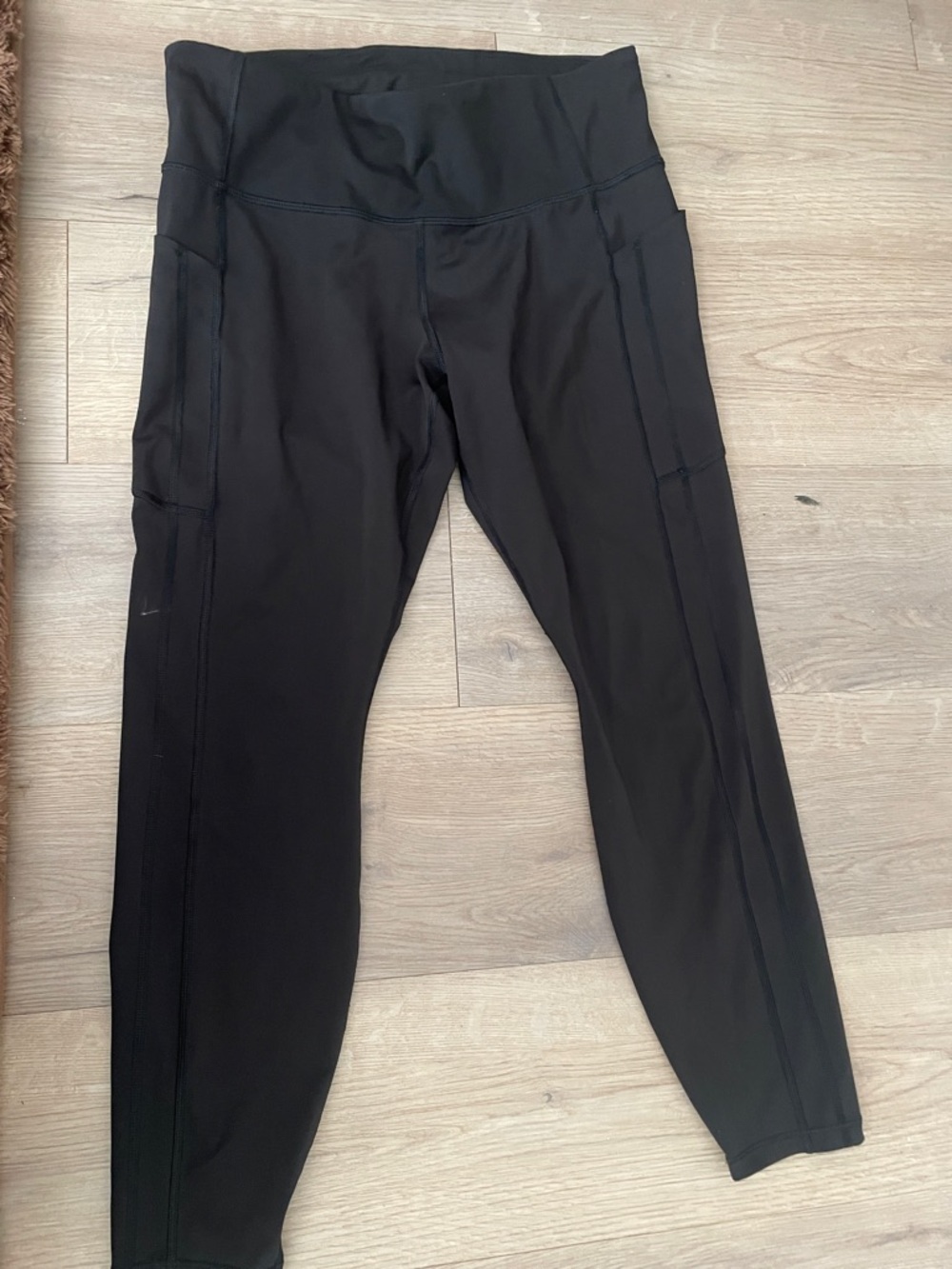 Athleta Black Ultimate Stash-Tight Leggings